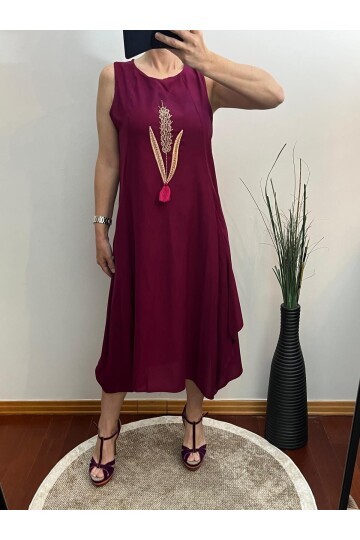 Bordo Renk Nakışlı elbise
